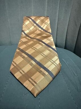 Stafford Gold Plaid Tie with Navy Stripes